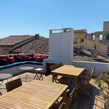 La Maison D'arles Oda ve Kahvaltı 2*