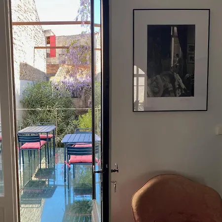 La Maison D'arles Bed and Breakfast Αρλ