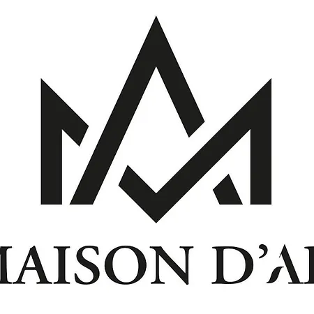 Oda ve Kahvaltı La Maison D'arles 2*