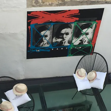 Frühstückspension La Maison D'arles 2*