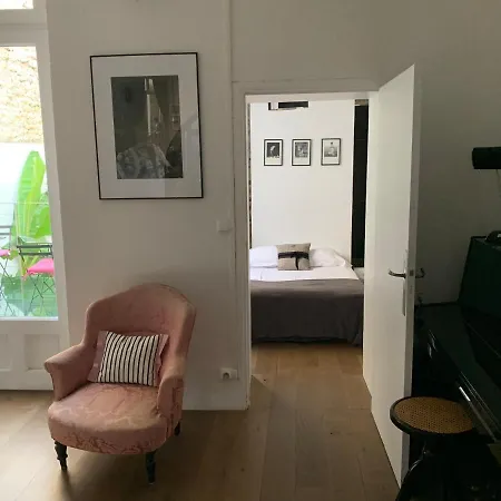 Frühstückspension La Maison D'arles 2*