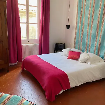 Frühstückspension La Maison D'arles 2*
