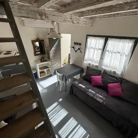 La Maison D'arles Frühstückspension